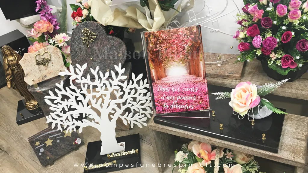 Grand choix de plaques funéraires à Miribel : granit, aluminium, altuglas avec texte personnalisé