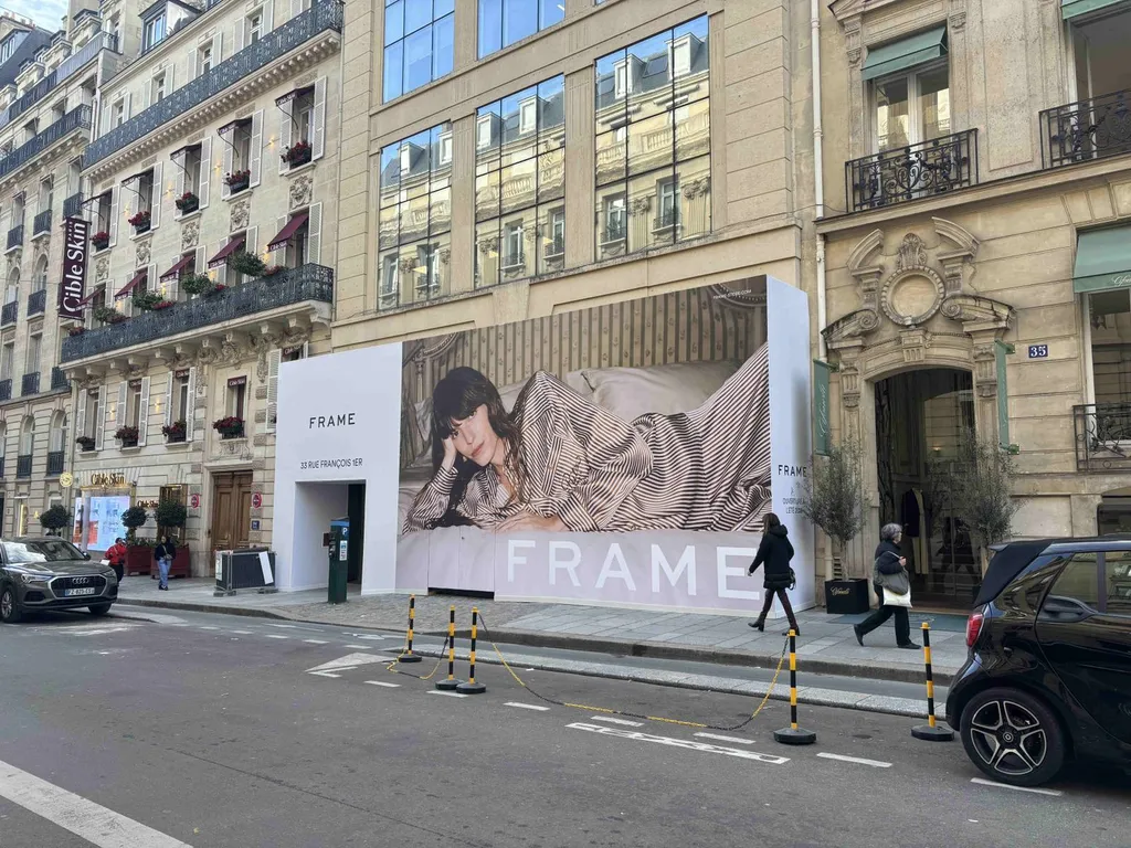 Habillage palissade à Paris