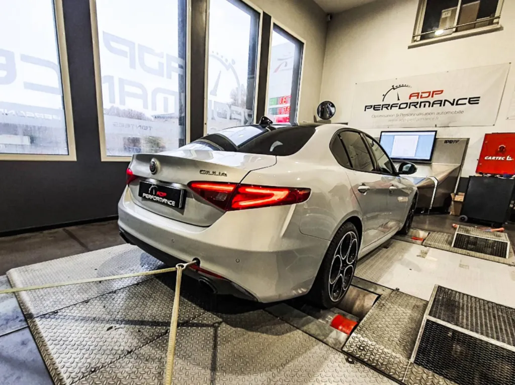 Stage 1 Alfa Romeo Giulia 2.0 TB 200cv - Optimisation performance moteur Bouches du Rhône - ADP Performance Salon de Provence
