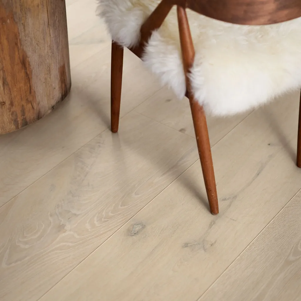 Le Comptoir du Sol vous propose des sols stratifiés résistants et esthétiques pour tous les styles d’intérieur. Saint-Étienne-du-Rouvray