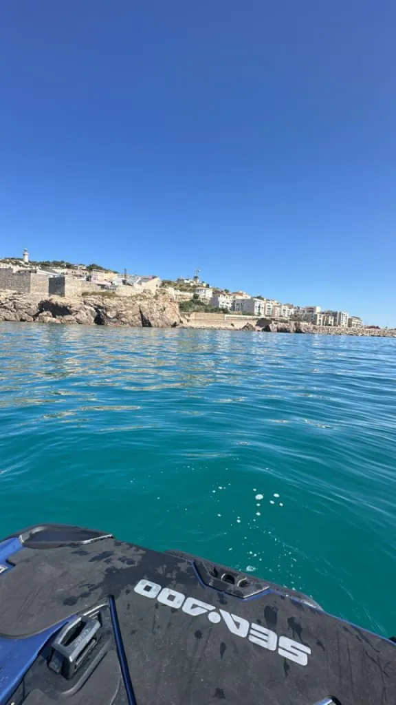 Partez chaque matin pour une randonnée jetski de 2h entre Cap d’Agde et Sète… dauphins en vue !