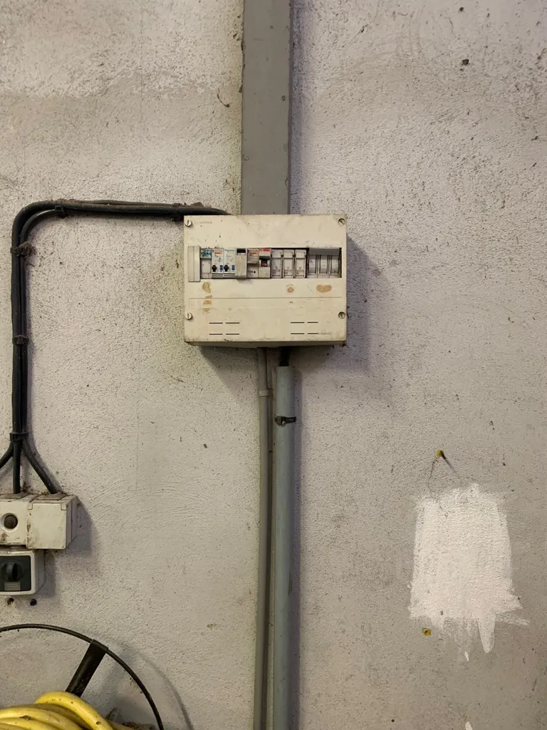 Travaux d'électricité généraleà Gémenos près de Cuges-les-Pins