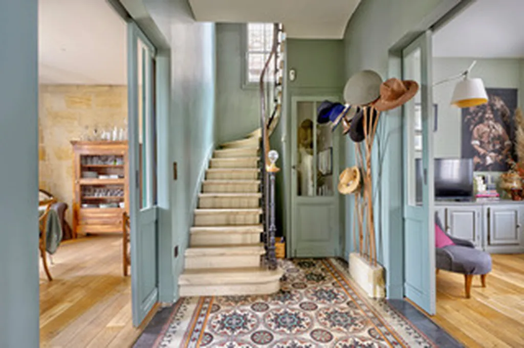 Acheter une Maison Bourgeoise à Bordeaux Cauderan avec Garage, piscine et jardin