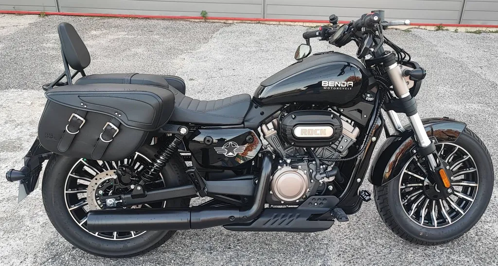 DÉPÔT-VENTE BENDA ROCK 125 DU 07/2025 AVEC 1800 KM.