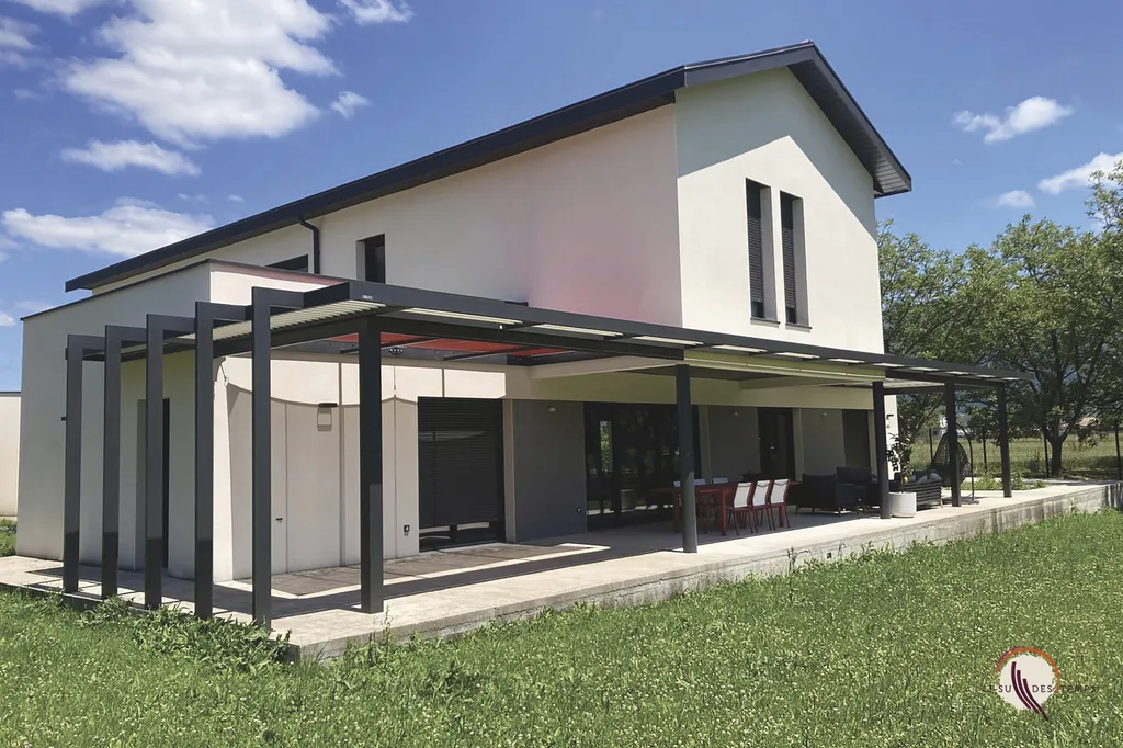 Pergola aluloge aluminium à toit plein 