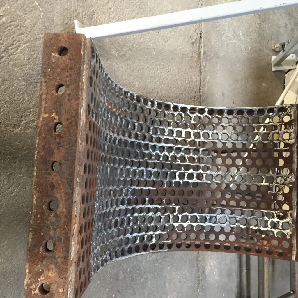 TRAVAUX DE RECHARGEMENT PAR SOUDURE SEMI AUTOMATIQUE POUR REPARATION GRILLE DE TRI