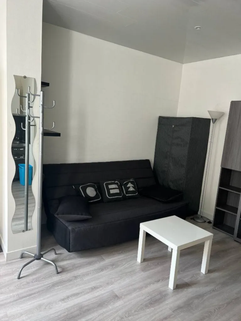 Situé au 12 rue Nicolas Mesnager à Rouen