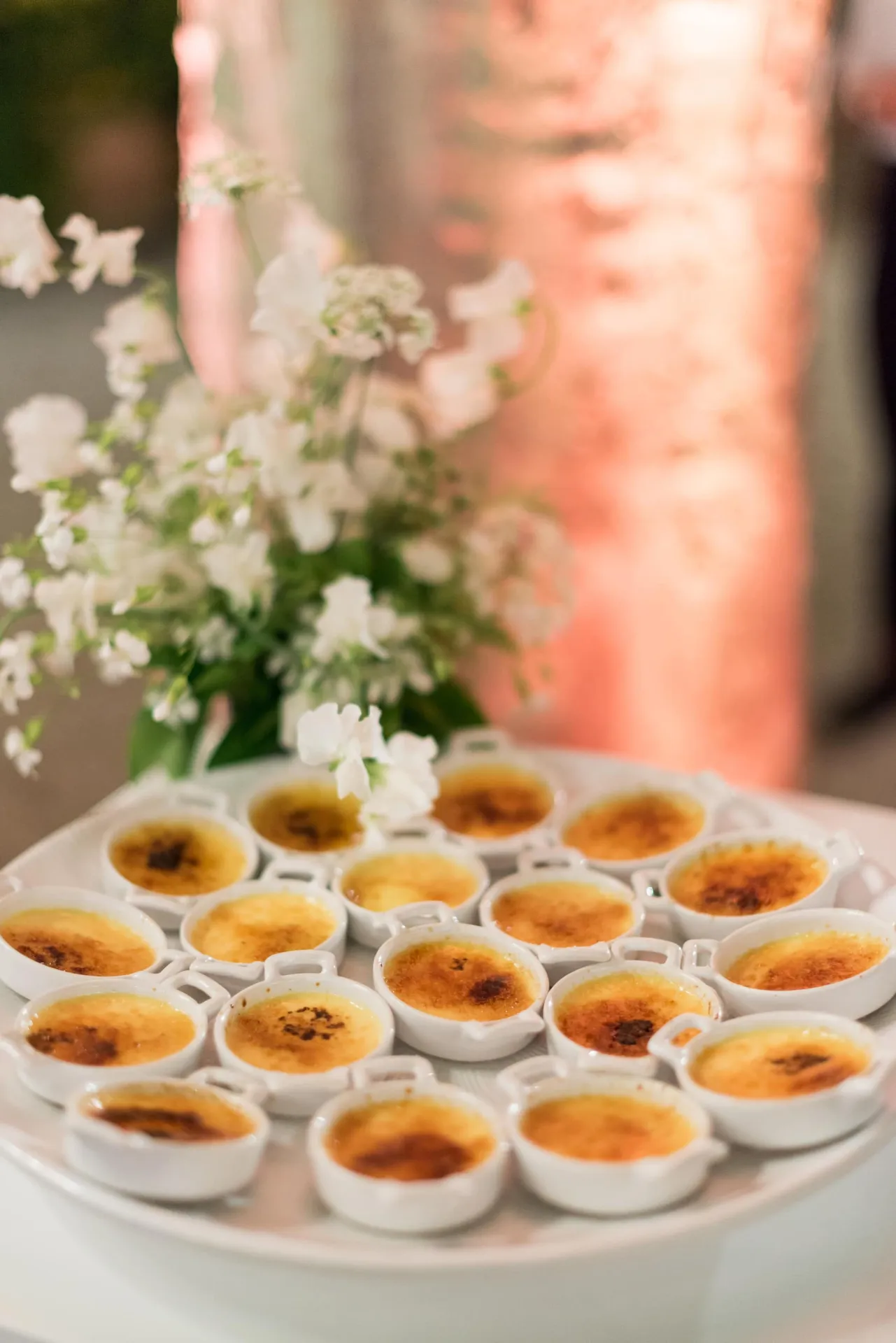 Villa Domergue à Cannes : un lieu prestigieux pour vos mariages, réceptions privées et événements professionnels sublimés par l’excellence culinaire de Giry Traiteur sur la Côte d’Azur