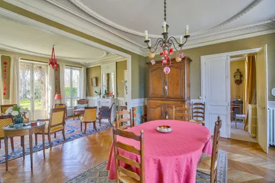 Le Vésinet - Belle maison ancienne 10 pièces 275 m²