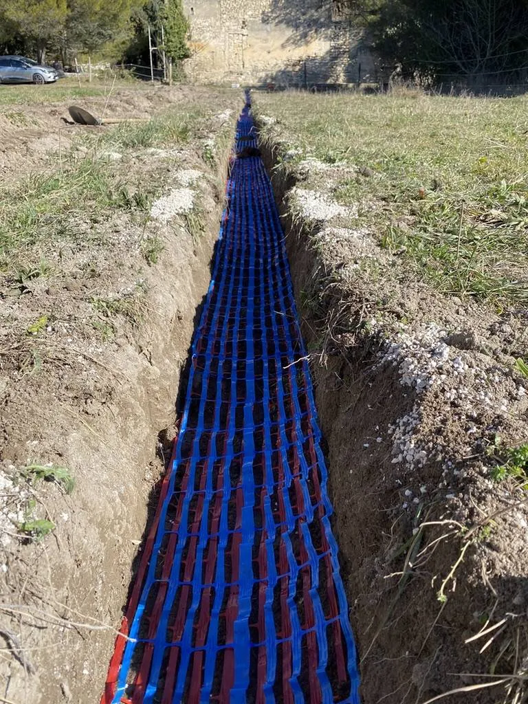 Raccordement au réseau du canal pour un client particulier à Robion