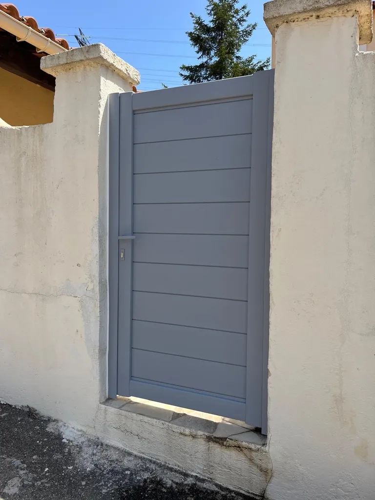 Mise en place d'un portail battant avec portillon sur Martigues