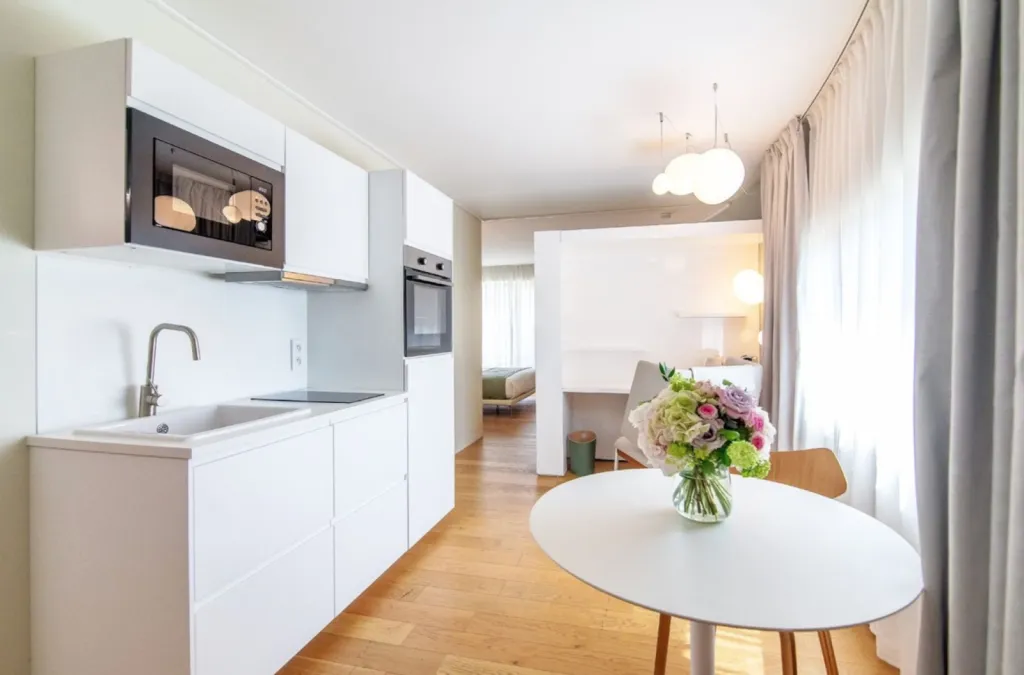 Suite Appart Terrasse Kitchenette avec cuisine équipée, terrasse privative - Hôtel à Aix-en-Provence