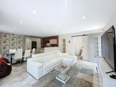 Appartement 3 pièce(s) 2 chambre(s) 62 m² Fréjus (83370)