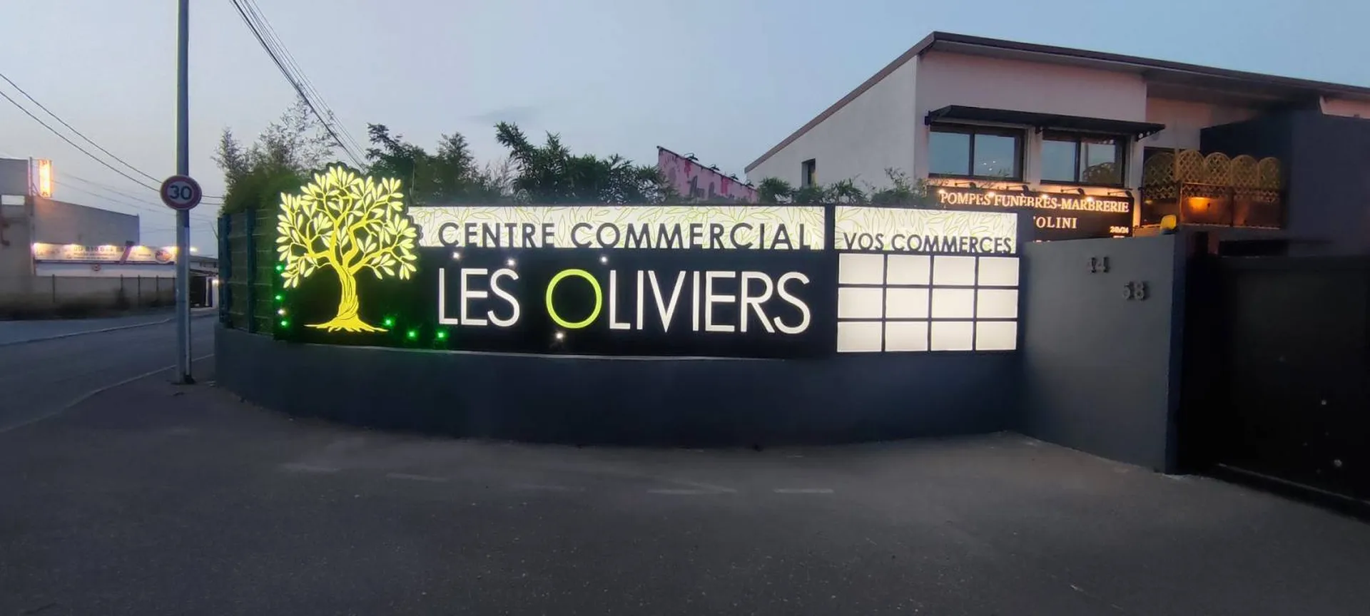 enseigne caisson lumineux marignane