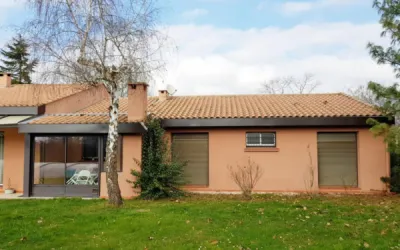 Rénovation de gouttières aluminium thermolaquées à Muret (31600) : modernisation, durabilité et esthétique haut de gamme