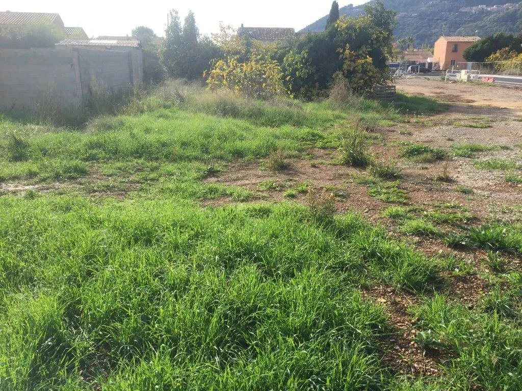 faire construire sur Solliès-Pont