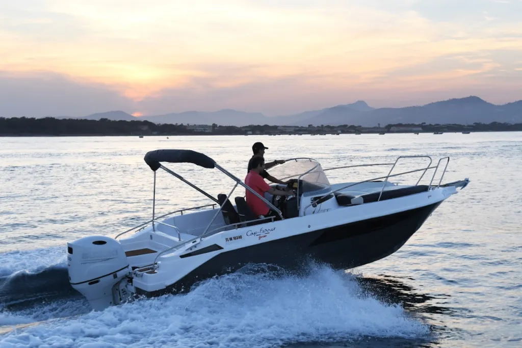 Bienvenue chez Le Brusc Marine - Vente et entretien de bateaux à Six-Fours-les-Plages (Var)
