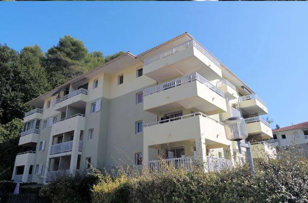 Rénovation de façade LE SYRINA à Cagnes sur Mer