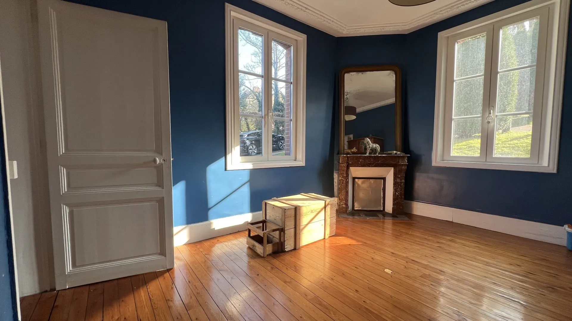 Magnifique demeure de famille 283m², 7 chambres, salle de jeux, patio véranda, dépendances et jardin arboré 6078m², emplacement privilégié centre-ville de Eu 76260.