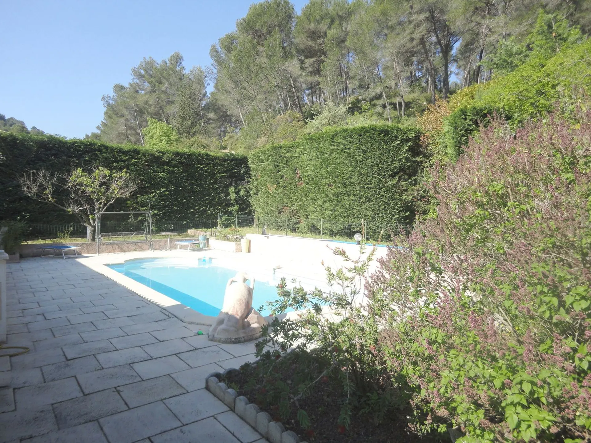 achat maison piscine carnoux de pp avec ch et sde en rdc