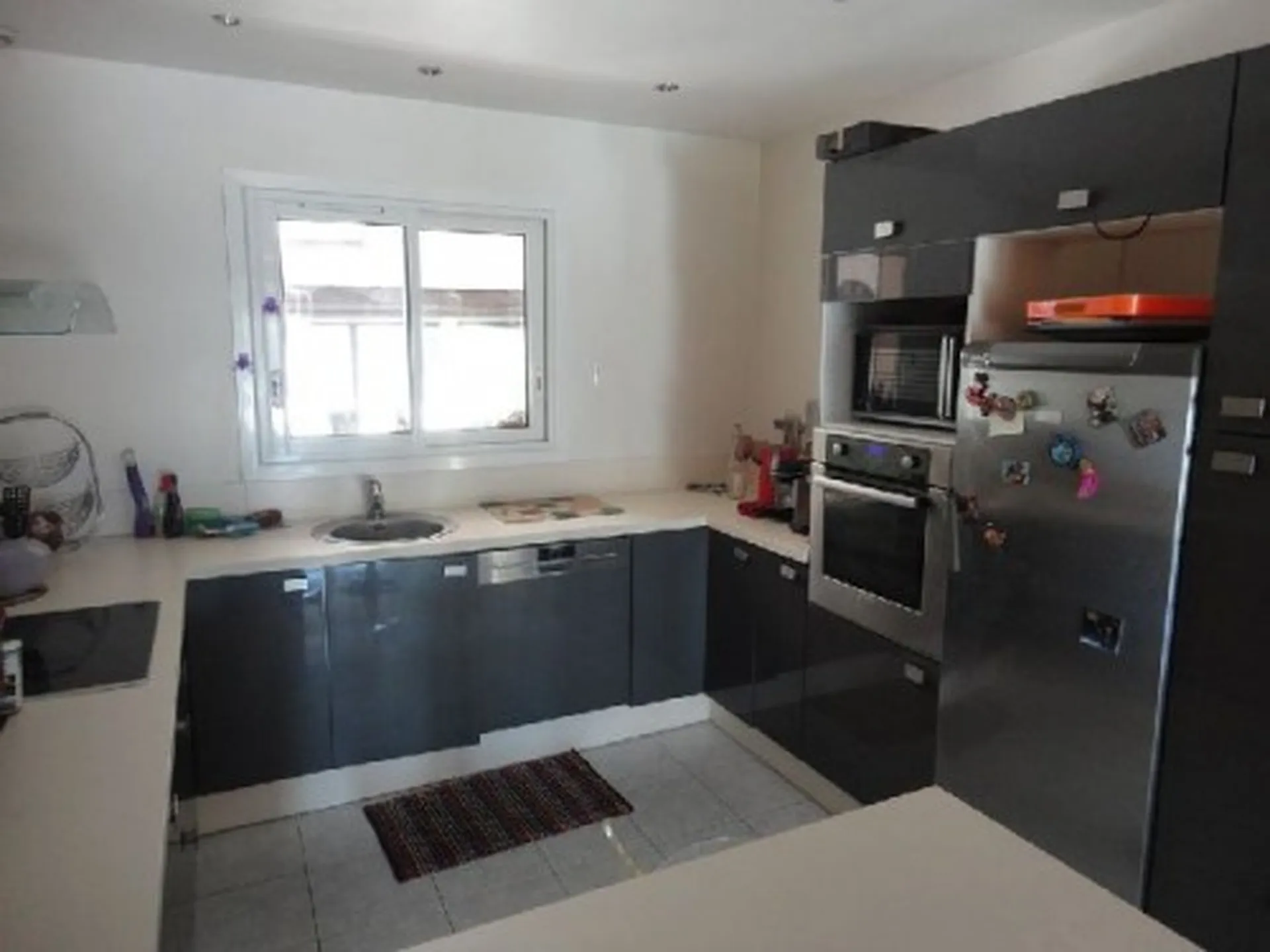 Vente belle villa  5/6 Carnoux Sur les hauteurs avec Piscine et garage de 35m²