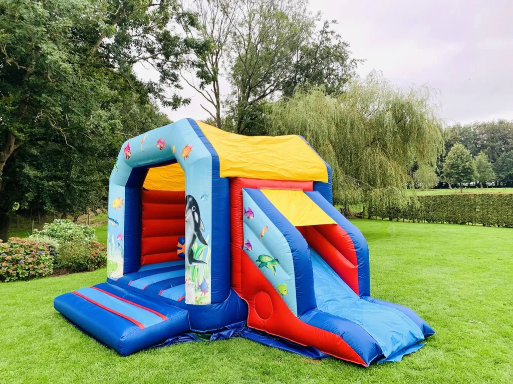 Location structure gonflable 76