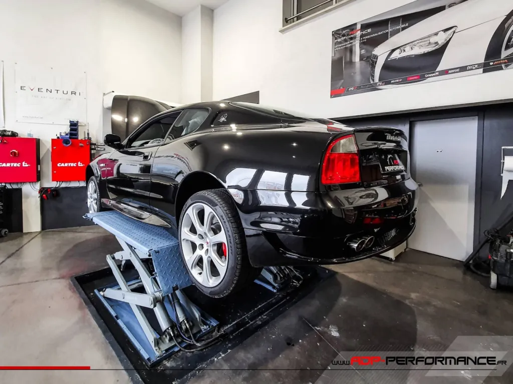 Installation silencieux à clapet Cargraphic Maserati Quattroporte | ADP Performance