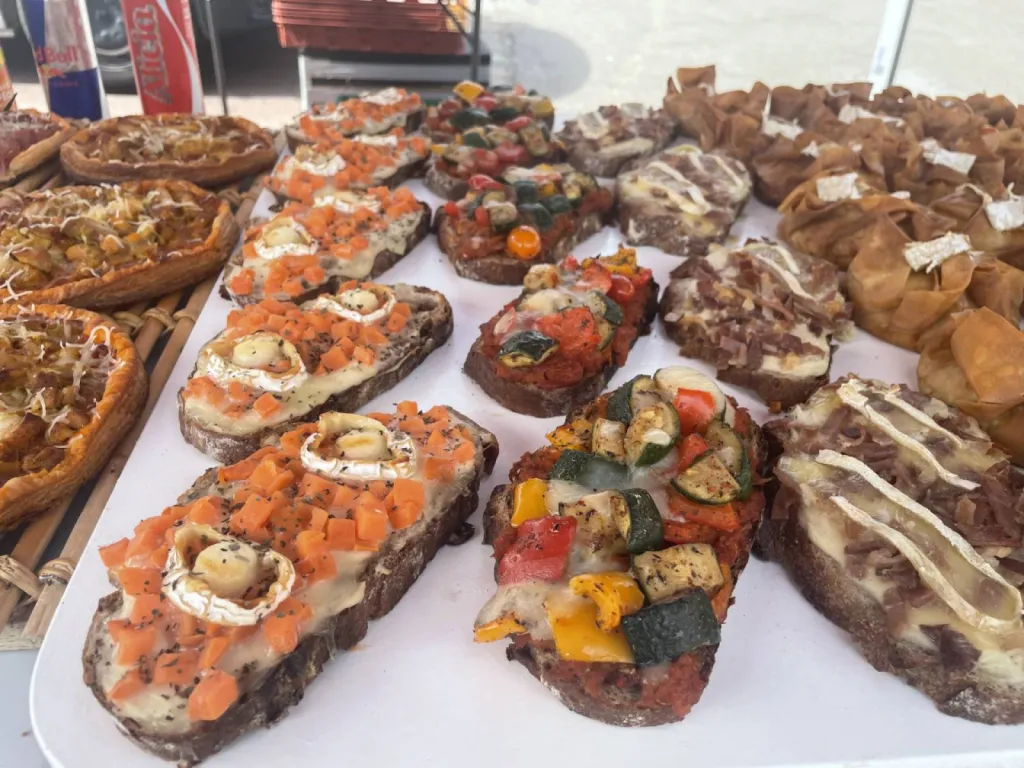 Boulangerie Fanet : pains, quiches et feuilletés maison au marché nocturne de Terres de Caux