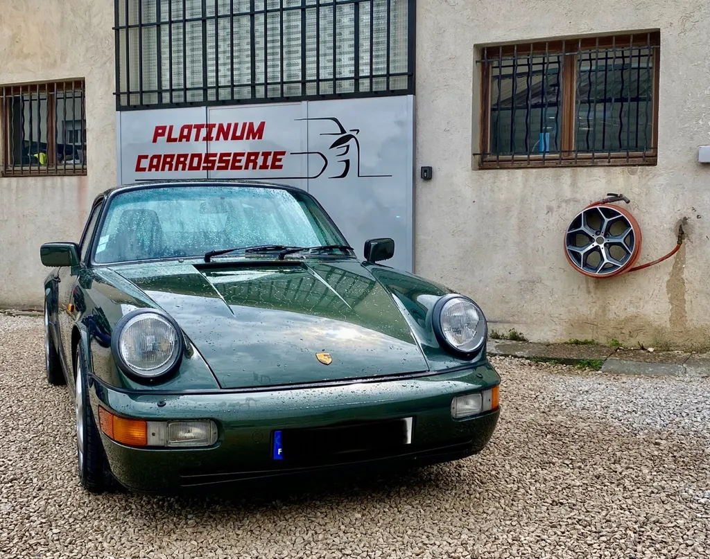 Réparation carrosserie et restauration de jantes sur Porsche 964 sur les secteurs de  Carnoux - Marseille - La Ciotat 