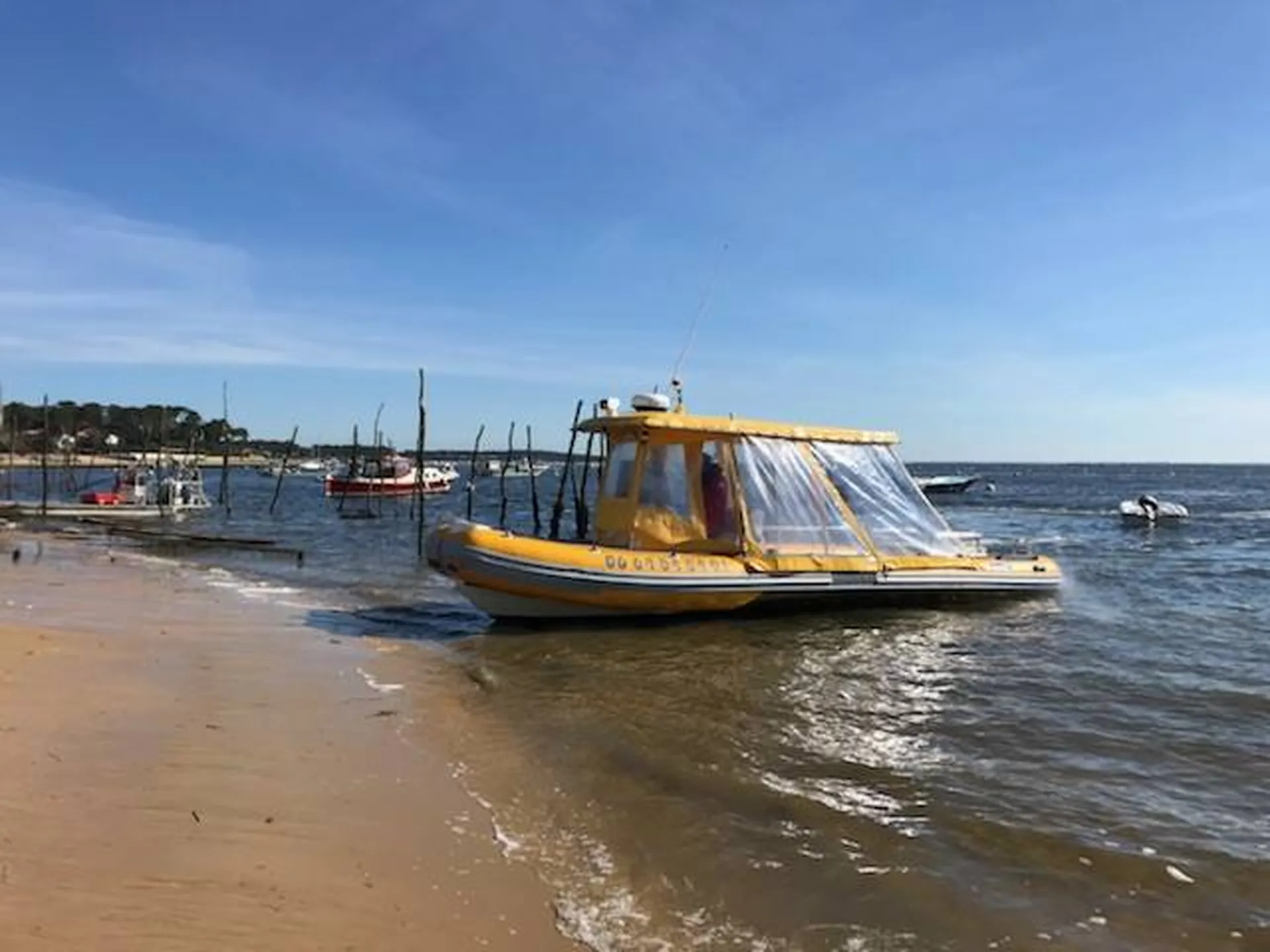 Navette/Traversée Bateau-taxi pour une arrivée au village ostréicole de l'Herbe (Cap Ferret) 