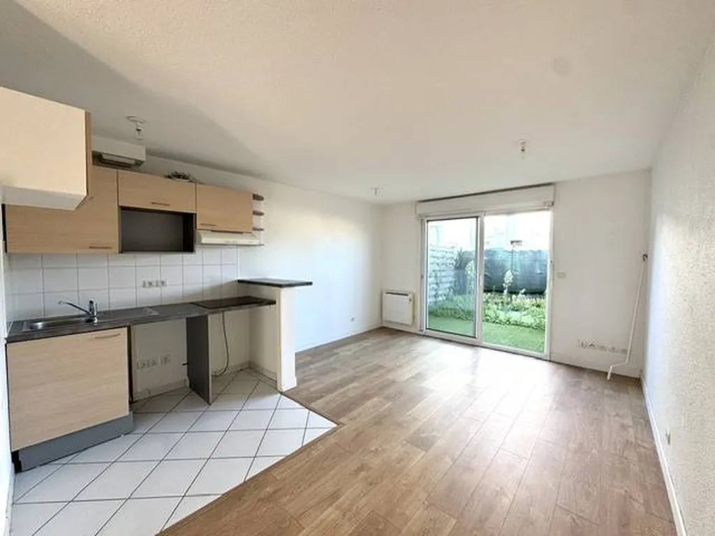 MAISON 2 CHAMBRES SUR CESTAS