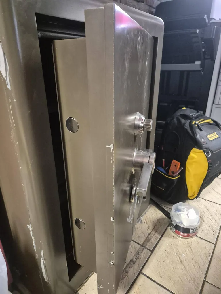 risque sanitaire sur un dépannage de coffre-fort mal réalisé