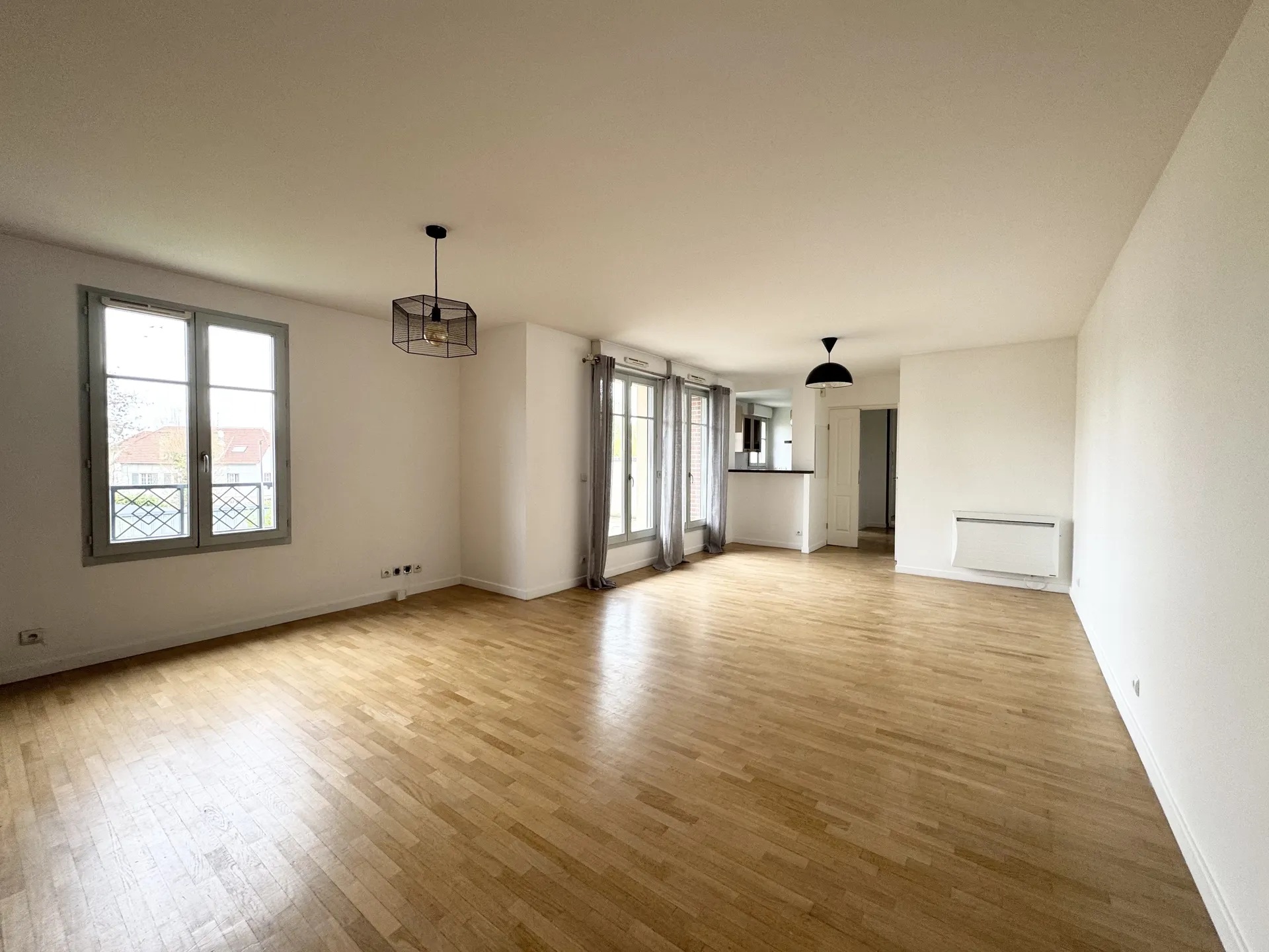 Saint Germain en Laye Exclusivité location appartement 3 chambres en duplex au Dernier étage avec une terrasse dans une résidence de standing de Saint Germain en Laye