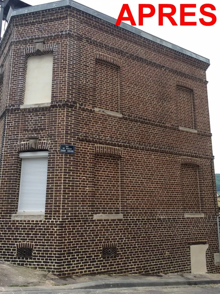 Faire les joints extérieures d'une maison en rénovation à Elbeuf 76