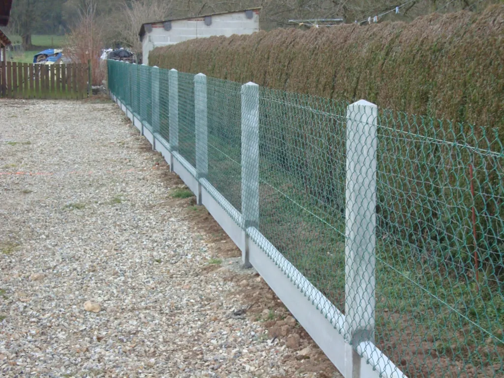 Pose de clôture en béton et grillage à Pont Audemer 27