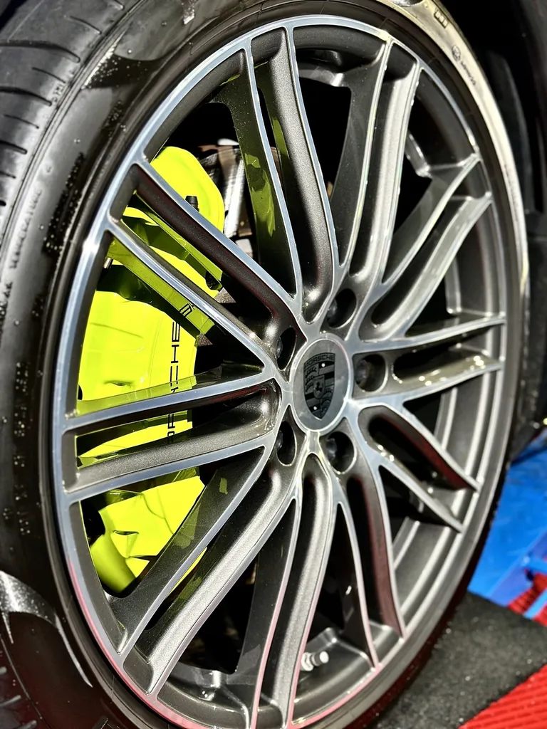 DETAILING Lyon traitement céramique carrosserie Porsche panamera 