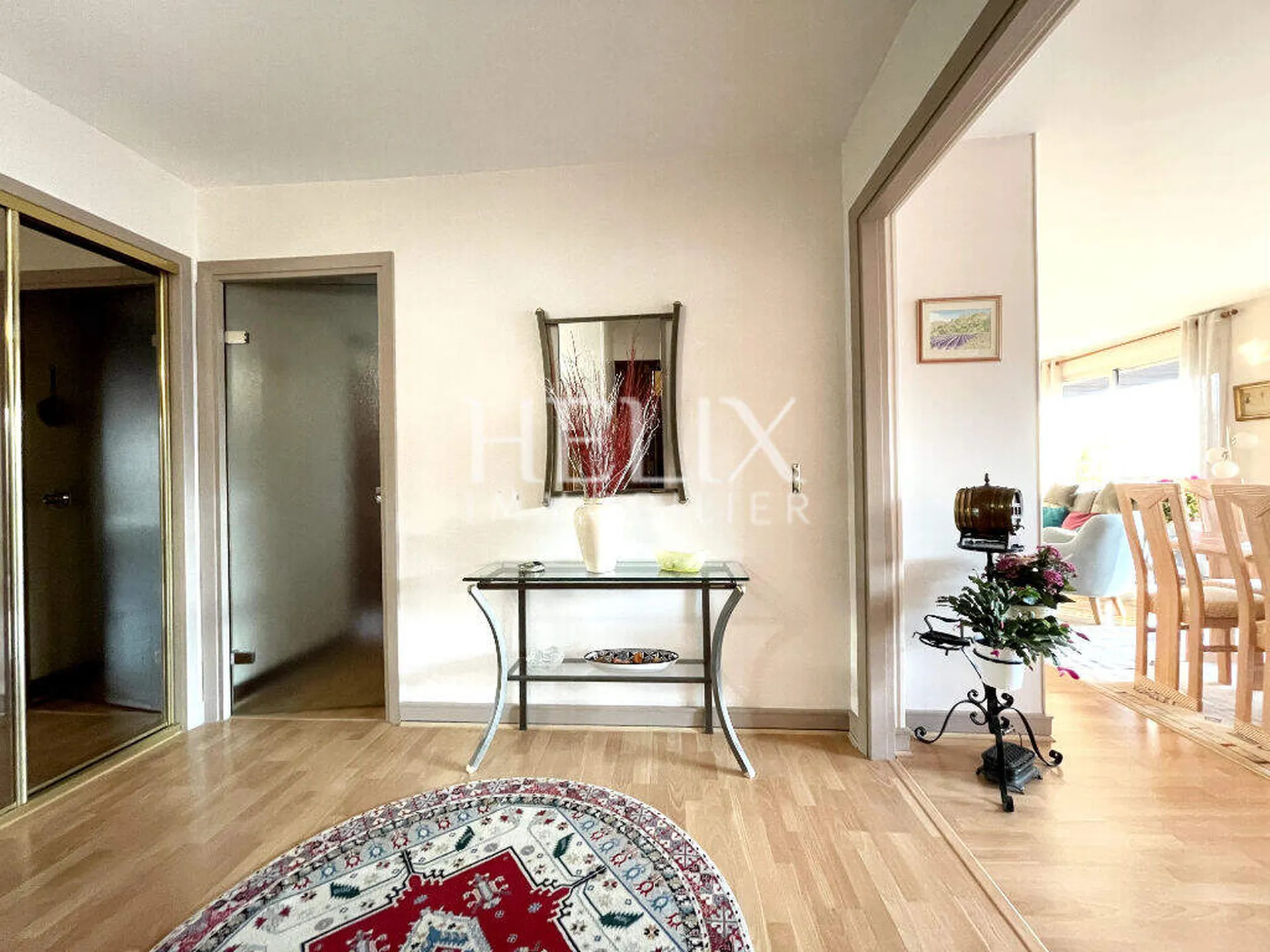 Appartement traversant 5 pièces 122,10 M², balcon 15,80 M2, parking, piscine Le Pecq 8' RER A