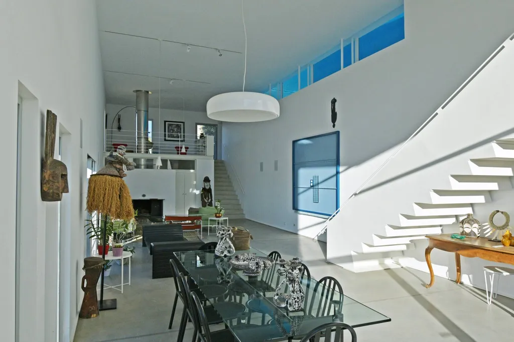 Propriété bioclimatique en position dominante proche village des Monts de Vaucluse   