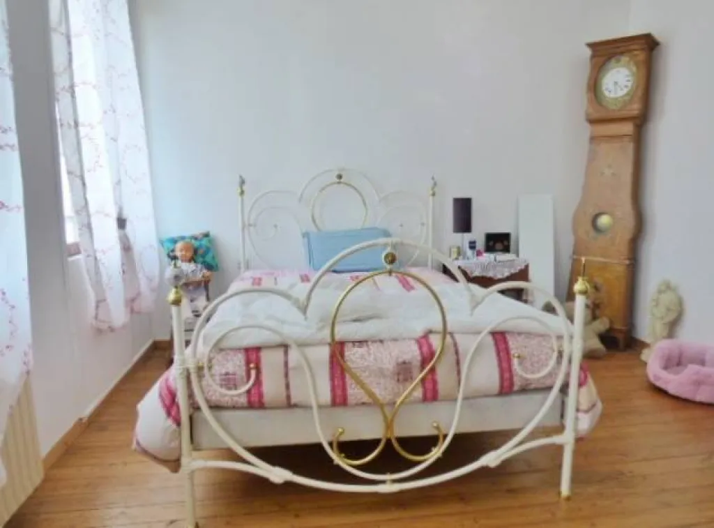 à vendre maison de ville proche centre ville avec jardin proche caudebec lès elbeuf 76