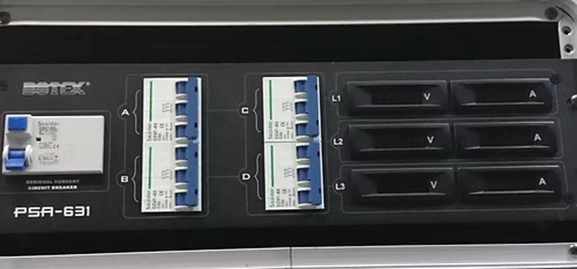 BLOC ALIMENTATION 63A TRI VERS 4X 32A TRI