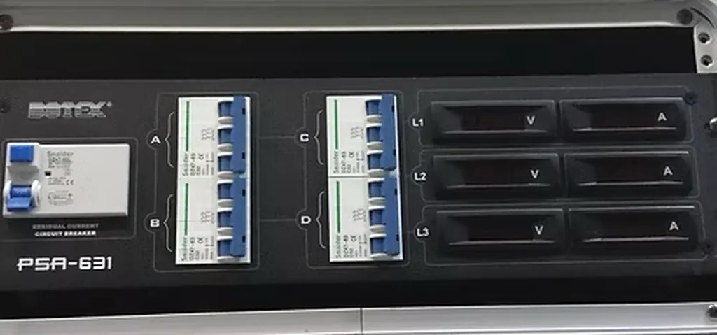 BLOC ALIMENTATION 63A TRI VERS 4X 32A TRI