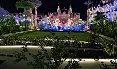 Jardin des boulingrins de nuit à Monaco