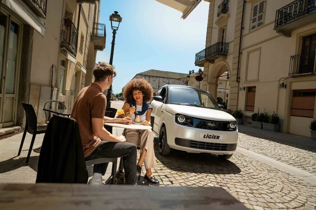Voiture sans permis Ligier à Rognac