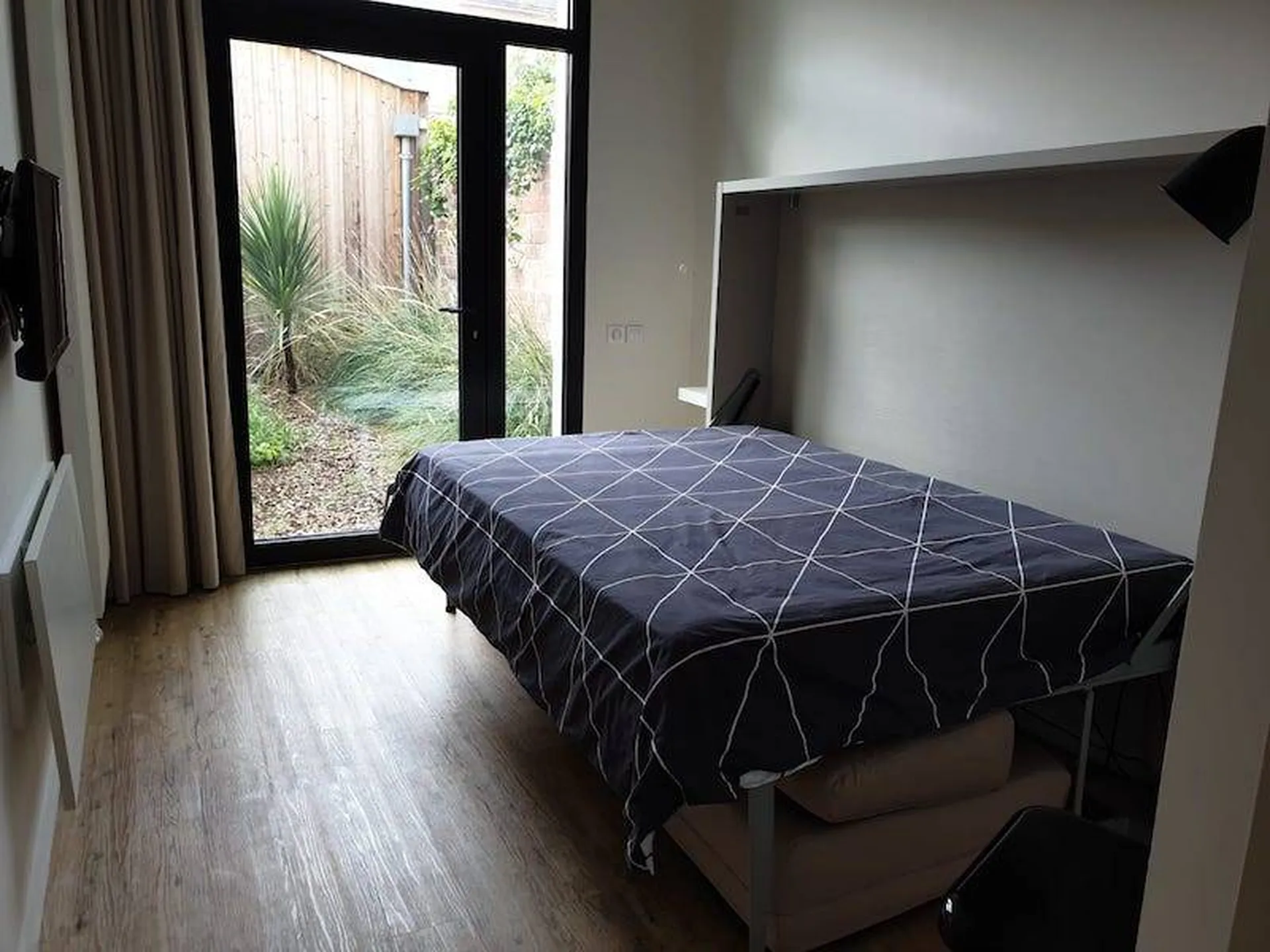 Chambre meublée à louer dans colocation haut de gamme Bordeaux