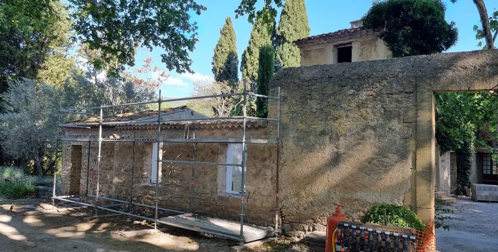 Supervision of the renovation in Lourmarin