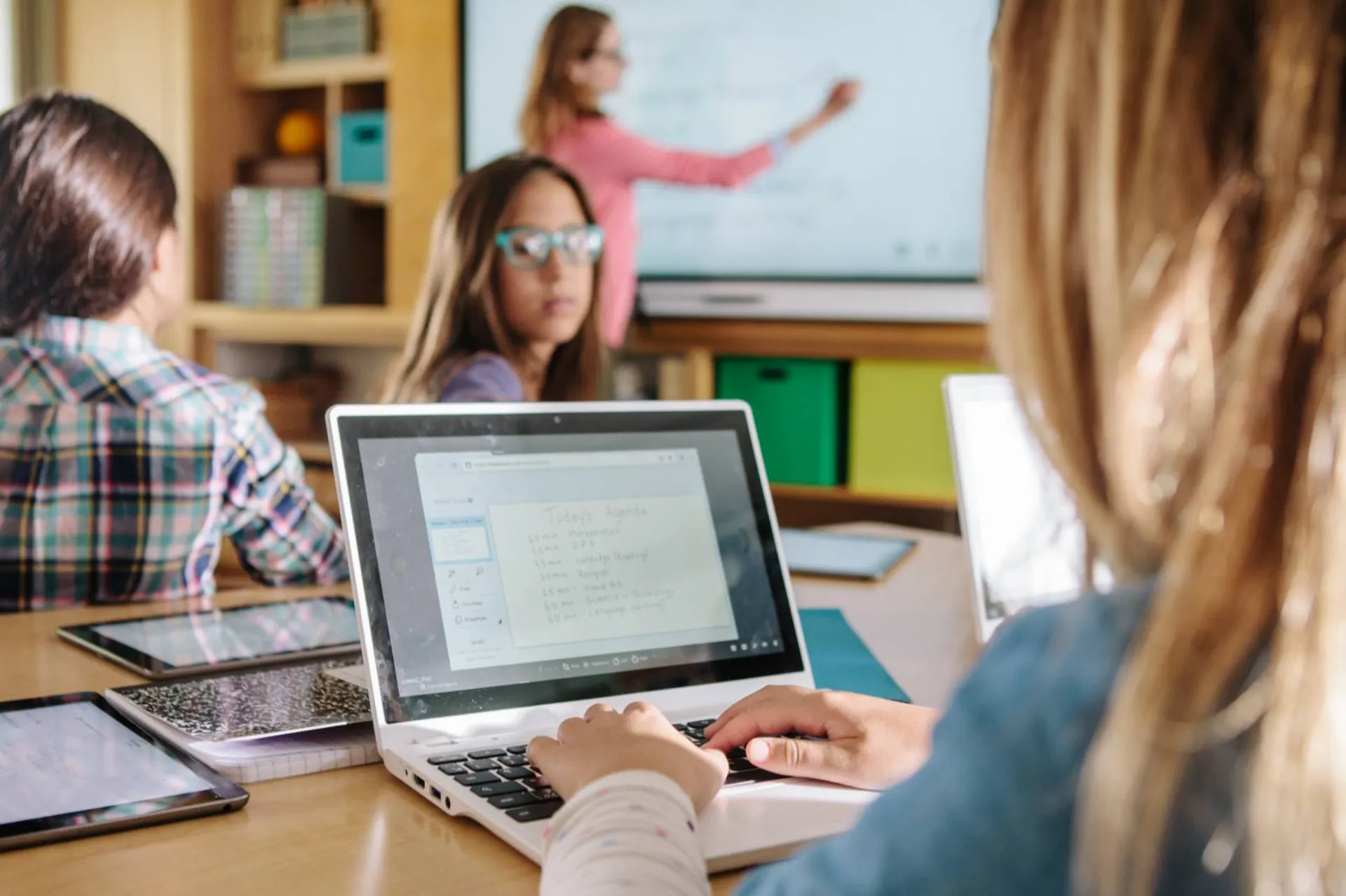 BYOD Geneve Paris Logiciel enseignement collaboratif