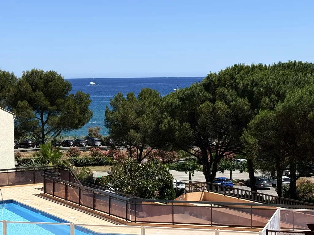 Appartement 3 pièces de 36,6 m² avec vue mer imprenable au cœur du domaine prisé de La Gaillarde aux Issambres