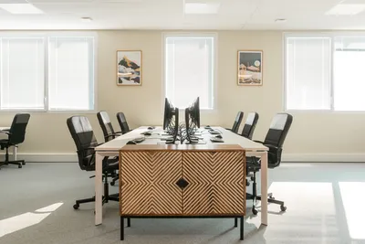 Espace collaboratif modulable dans un immeuble tertiaire aux Bassins à flot