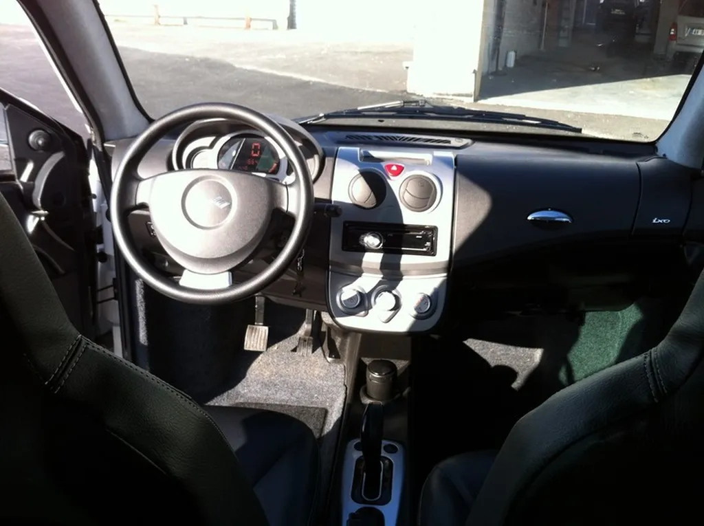 Voiture sans permis Occasion Aix en Provence LIGIER Ixo Meta Année 2012