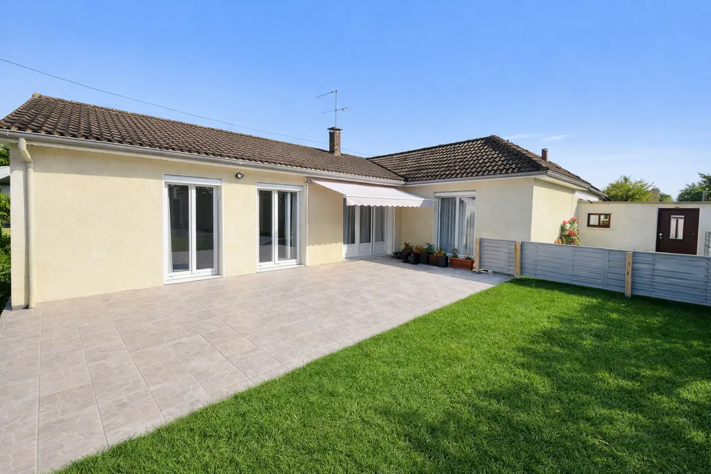 A vendre sur la commune de ST PIERRE LES ELBEUF pavillon de plain-pied de 120 m² sur 600 m² de terrain